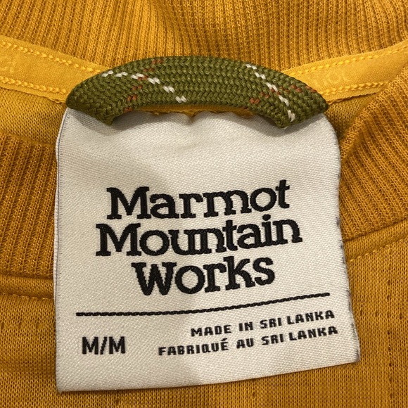 Marmot Women's Roice Crew Neck Pullover
Quilted Sweatshirt Sz M Gold Yellow - Picture 5 of 6